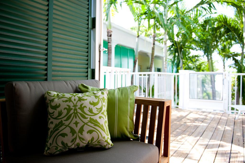 Almond Tree Inn - Adults Only Кей Уест Екстериор снимка